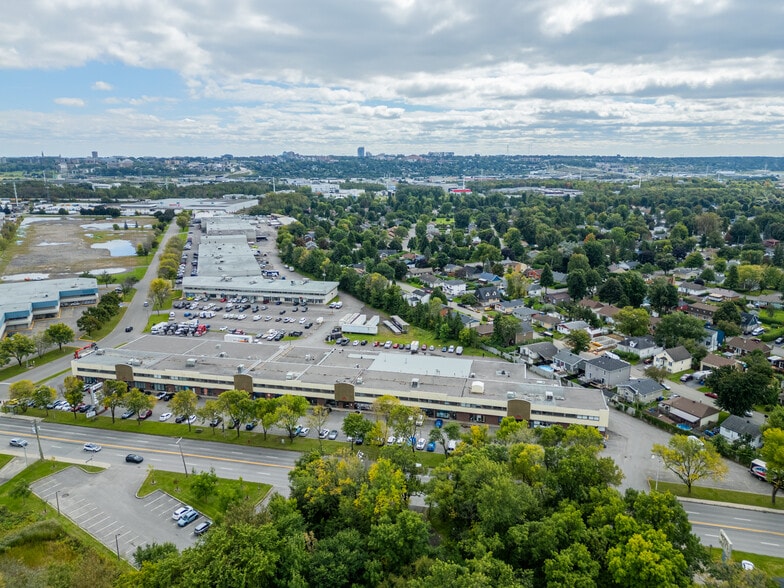 3023 Boul Wilfrid-Hamel, Québec, QC à louer - Aérien - Image 2 de 10