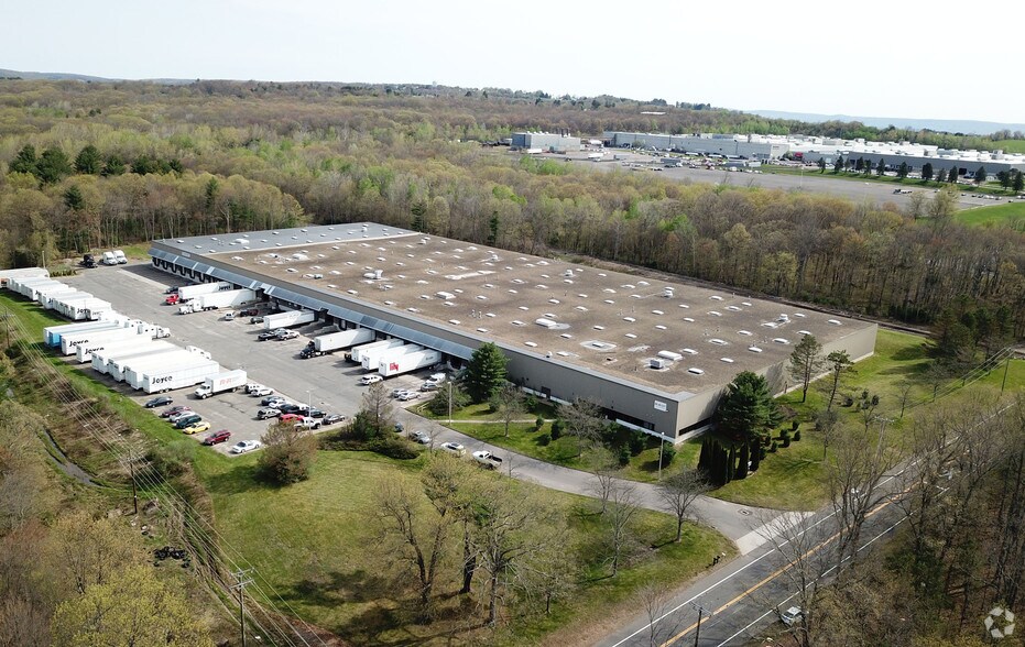 360 Minor St, Bristol, CT à louer - Photo du bâtiment - Image 2 de 13