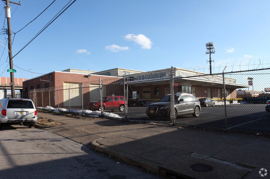 2501 S Front St, Philadelphia, PA for sale - Primary Photo - Image 1 of 7