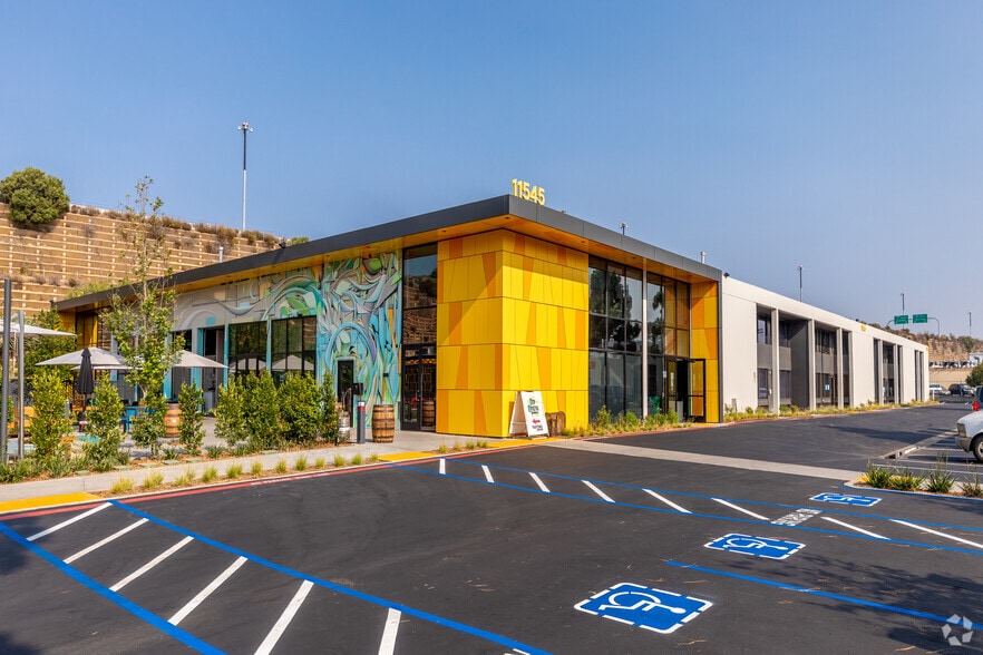 11555 Sorrento Valley Rd, San Diego, CA for lease - Building Photo - Image 3 of 71