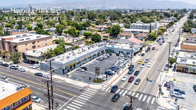 Plus de détails pour 12439-12463 Oxnard St, North Hollywood, CA - Commerce de détail à vendre