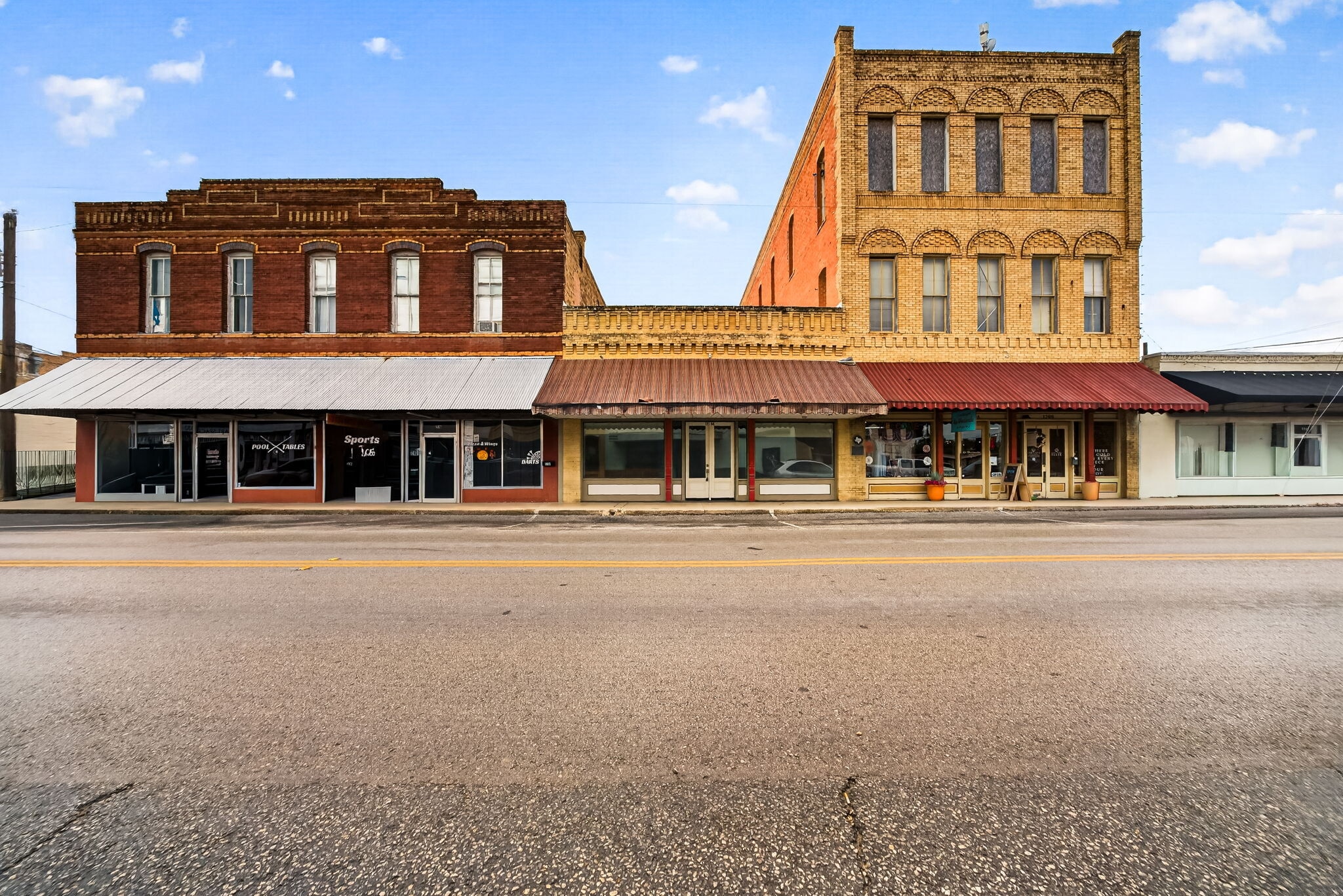 1708 Avenue M, Hondo, TX for sale Building Photo- Image 1 of 37