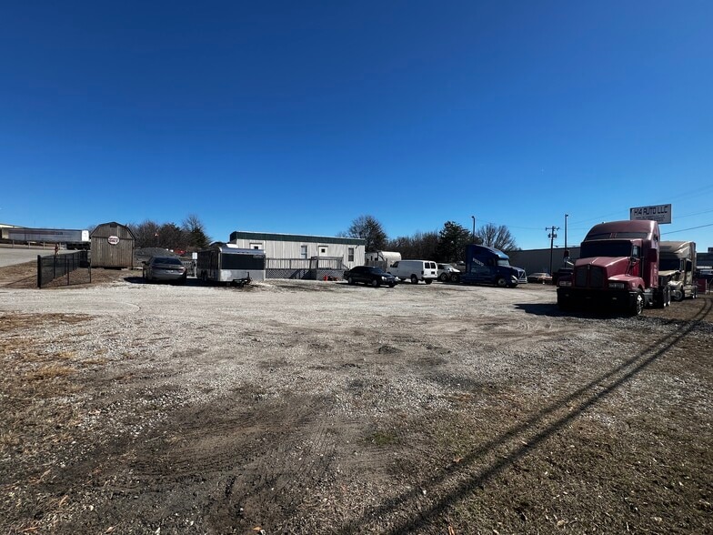 1877A S Carolina 14, Greer, SC for sale - Primary Photo - Image 1 of 4