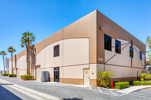 Quail Aviation Center - Airplane Hangar