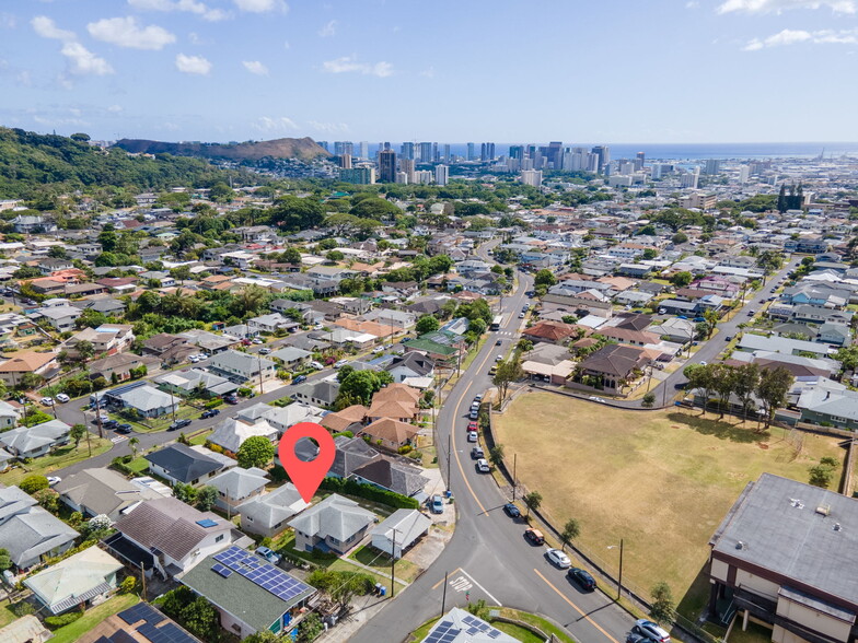 2567 Liliha St, Honolulu, HI for sale - Aerial - Image 3 of 18