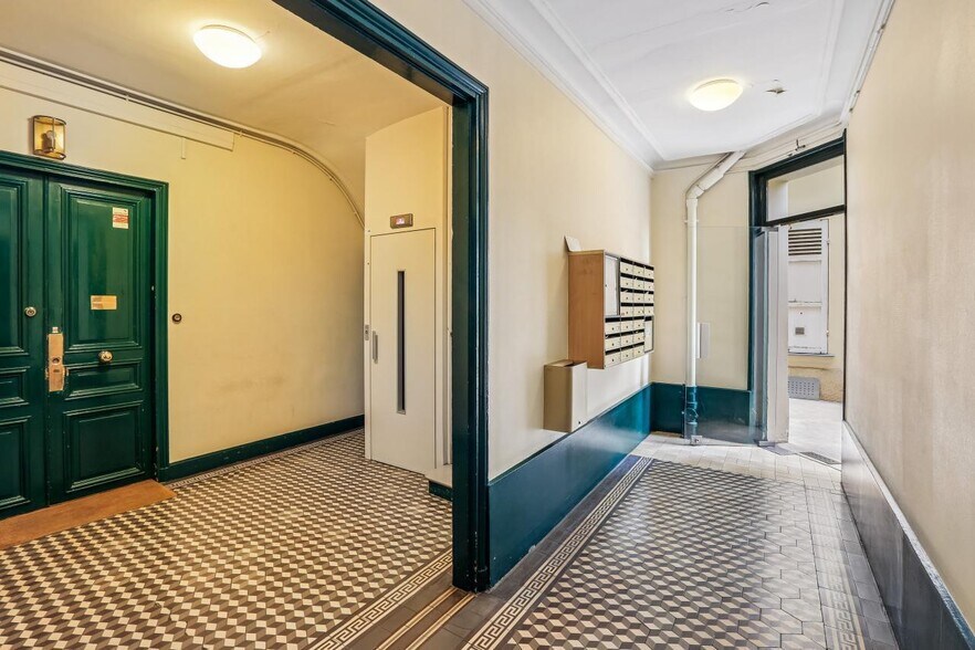 3 Rue Torricelli, Paris for lease - Lobby - Image 2 of 14