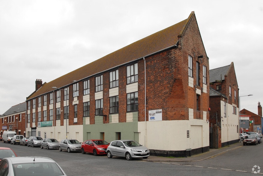 Main Cross Rd, Great Yarmouth for lease - Building Photo - Image 3 of 4