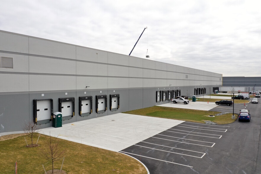 237 E Main St, Norton, MA for lease - Building Photo - Image 3 of 15