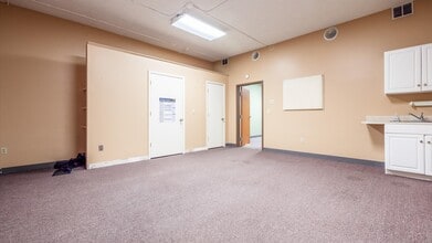 927 Wheeling Ave, Cambridge, OH for lease Building Photo- Image 1 of 7