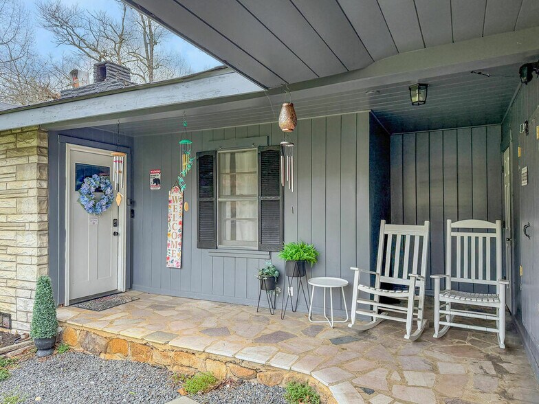 740 River Rd, Gatlinburg, TN à vendre - Photo du bâtiment - Image 3 de 9