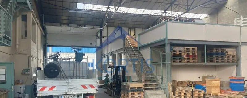 517 Avenue Edouard Herriot, Villefranche-sur-Saône for sale - Interior Photo - Image 2 of 2