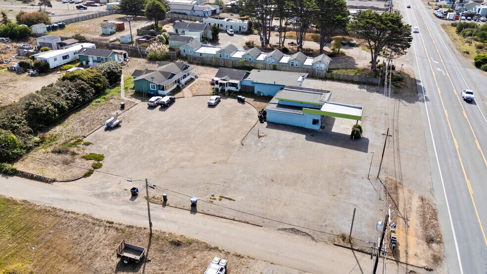 18781 N Highway 1, Fort Bragg, CA à vendre - Photo du bâtiment - Image 2 de 30