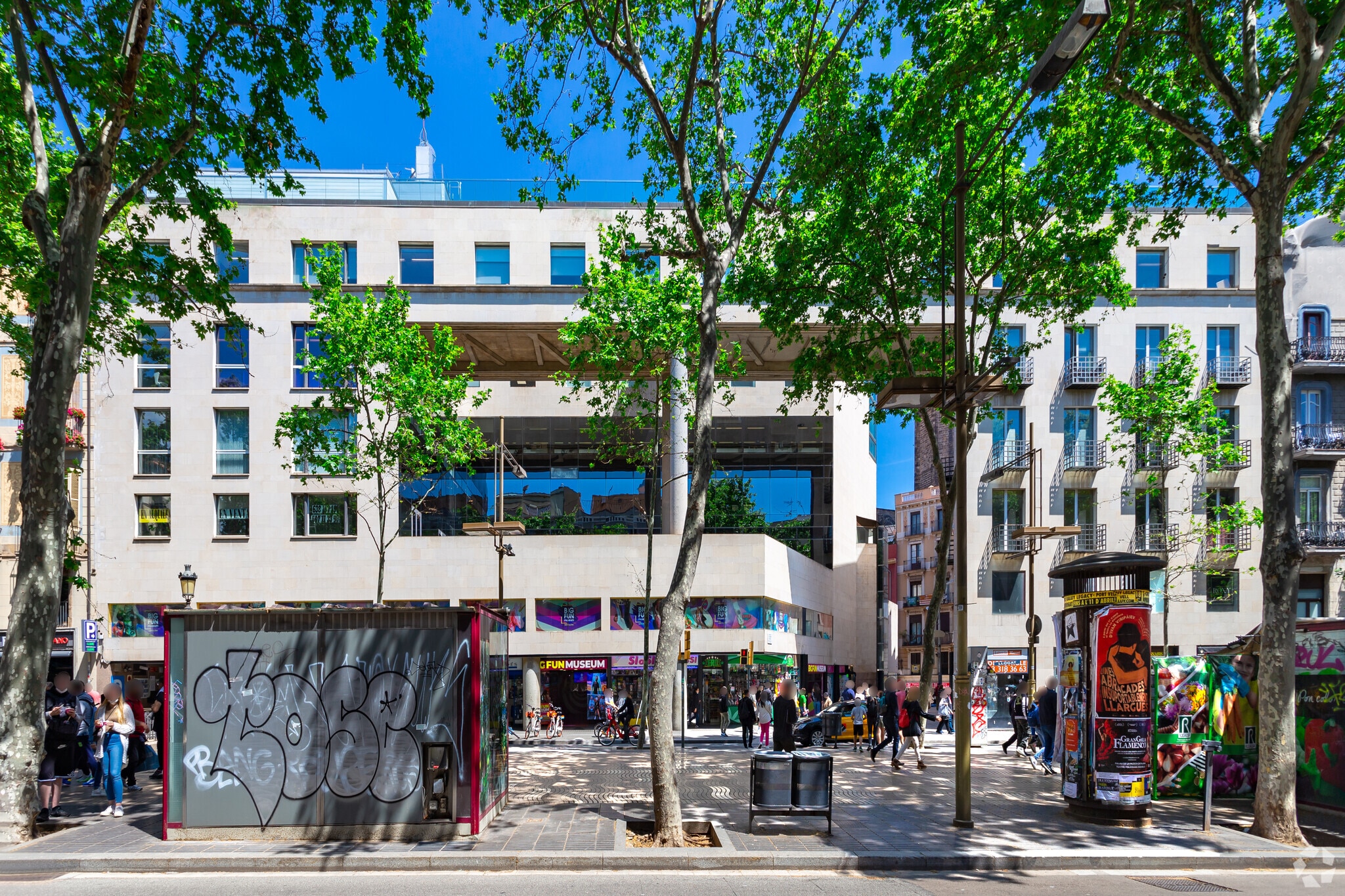 Carrer la Rambla, 88, Barcelona, Barcelona for lease Primary Photo- Image 1 of 4