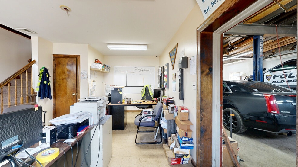 2072 State Route 35, South Amboy, NJ for sale - Matterport 3D Scan - Image 3 of 32