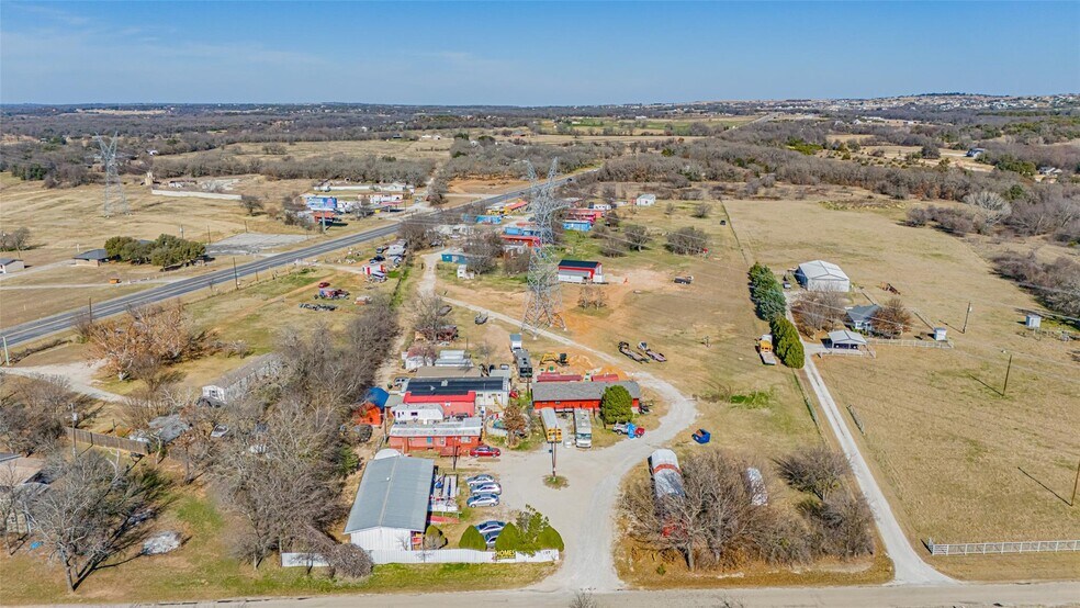 5300 N FM 51, Weatherford, TX à vendre - Photo du bâtiment - Image 2 de 3