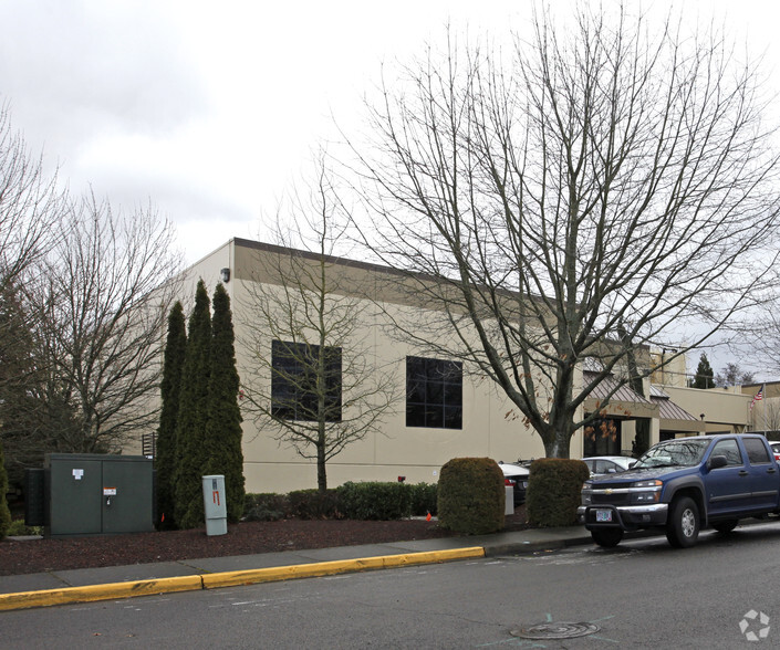 19480 SW 97th Ave, Tualatin, OR for lease - Building Photo - Image 2 of 4