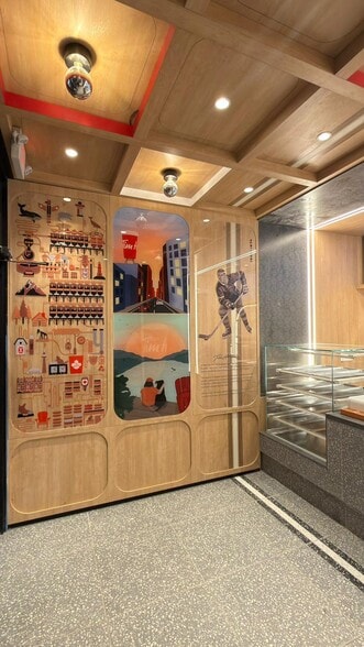 936 Eighth Ave, New York, NY for lease - Interior Photo - Image 3 of 9