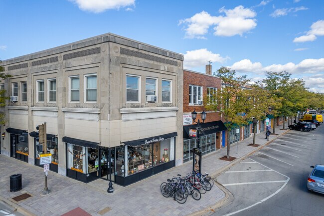 More details for 109-119 W 1st St, Elmhurst, IL - Retail for Lease