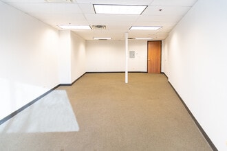 1020 Milwaukee Ave, Deerfield, IL à louer Photo intérieure- Image 2 de 4