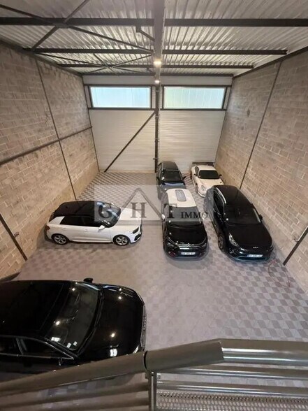 Industrial in Marcoussis for sale - Building Photo - Image 2 of 2