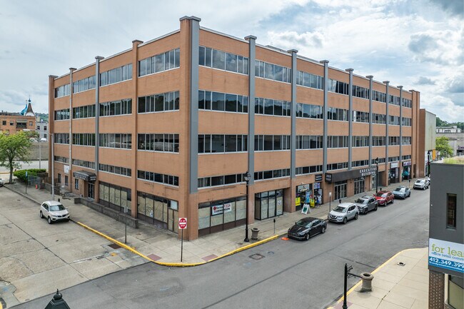 Plus de détails pour 324-340 Fifth Ave, Mckeesport, PA - Bureau, Commerce de détail à louer
