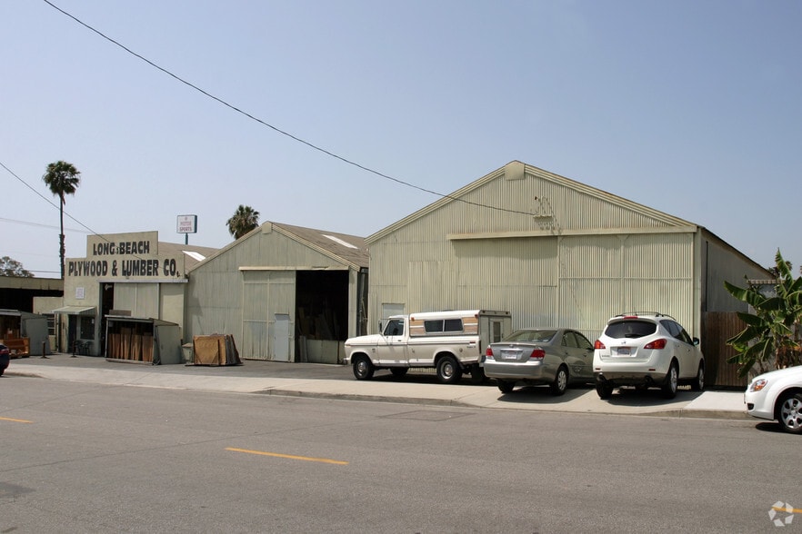 1855-1855 Freeman Ave, Signal Hill, CA for sale - Building Photo - Image 3 of 3