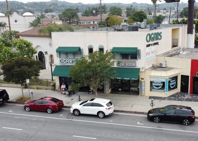 4421 Lankershim Blvd, Toluca Lake, CA à louer - Photo du bâtiment - Image 3 de 12
