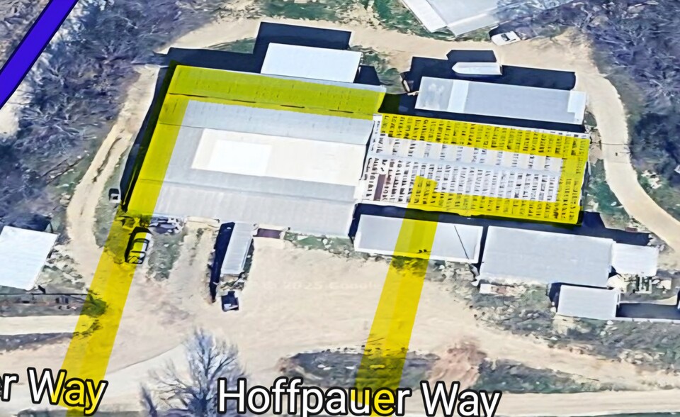 2223 Hoffpauer Way, Sanger, TX à louer - Photo du bâtiment - Image 3 de 9