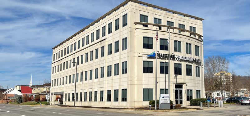 400 Washington St E, Charleston, WV à louer - Photo du bâtiment - Image 1 de 10