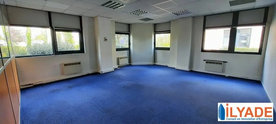 Bureau dans LES MILLES à louer Photo intérieure- Image 1 de 8