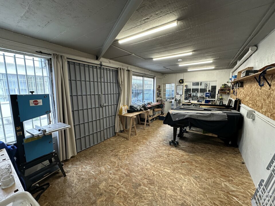 Flex in Saint-Maur-des-Fossés for lease Interior Photo- Image 1 of 4