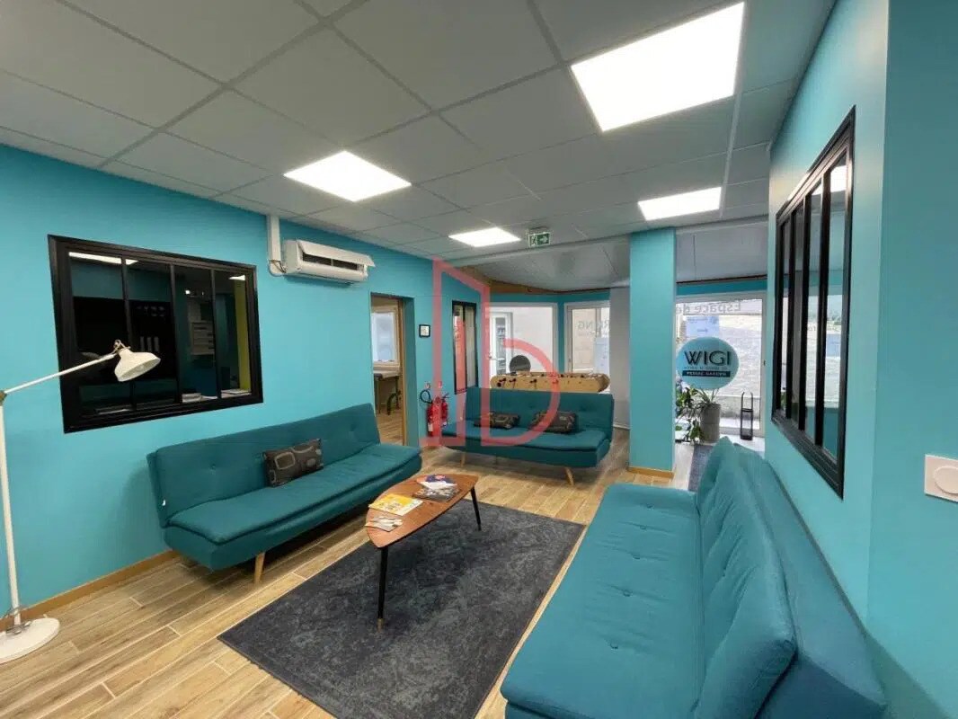 Office in Pessac for lease Building Photo- Image 1 of 9