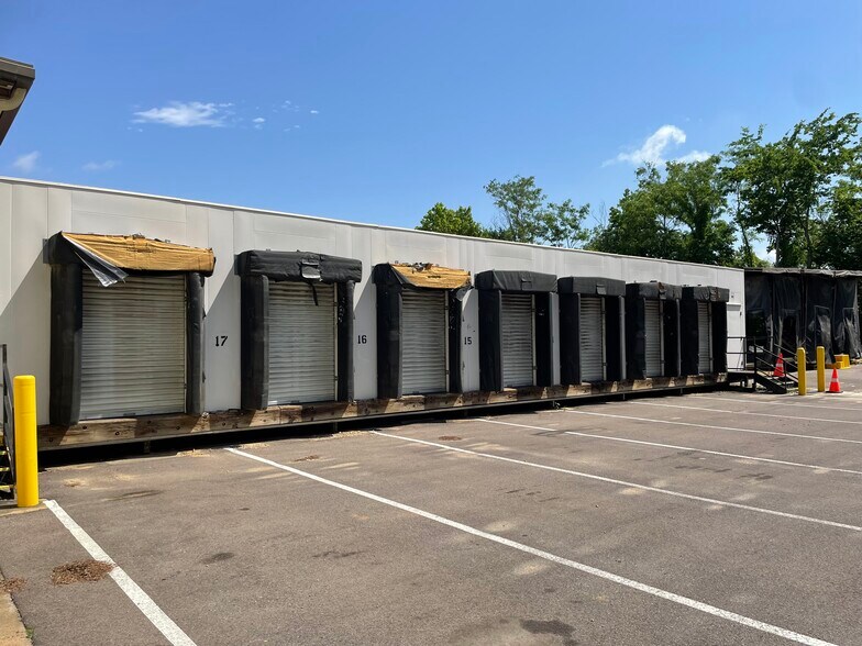 755 Vaiden Dr, Hernando, MS à vendre - Photo du bâtiment - Image 3 de 3