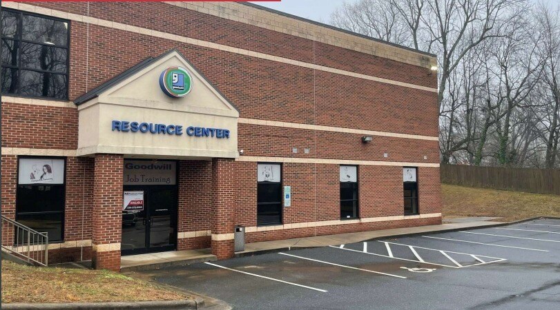 1064 E Dixie Dr, Asheboro, NC for lease Primary Photo- Image 1 of 2