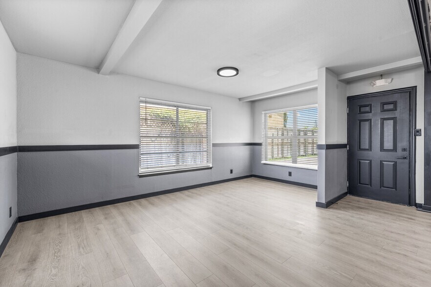 1612 Pecan Blvd, McAllen, TX à vendre - Photo du bâtiment - Image 2 de 49