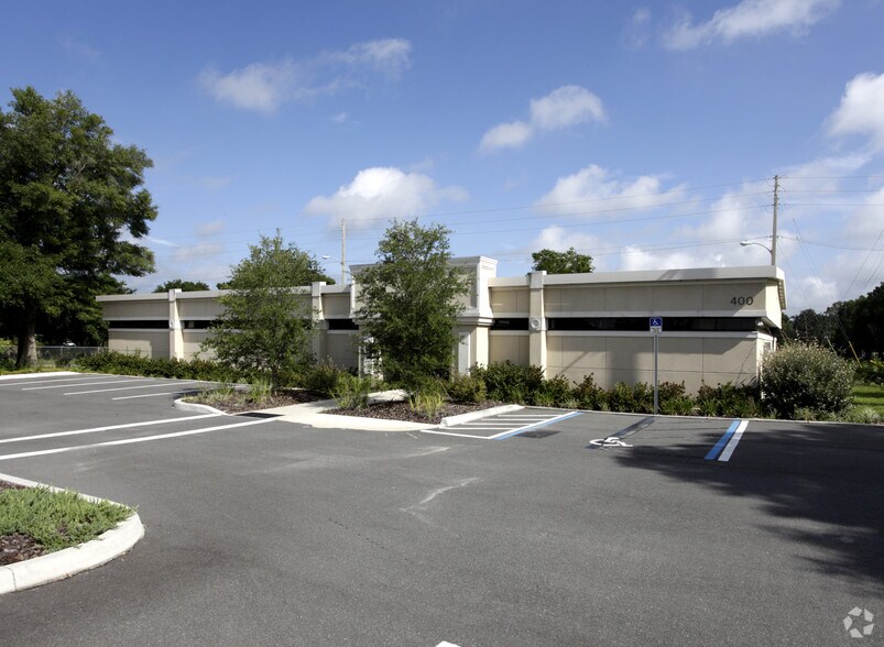 3001 W Silver Springs Blvd, Ocala, FL à louer - Photo du bâtiment - Image 1 de 2