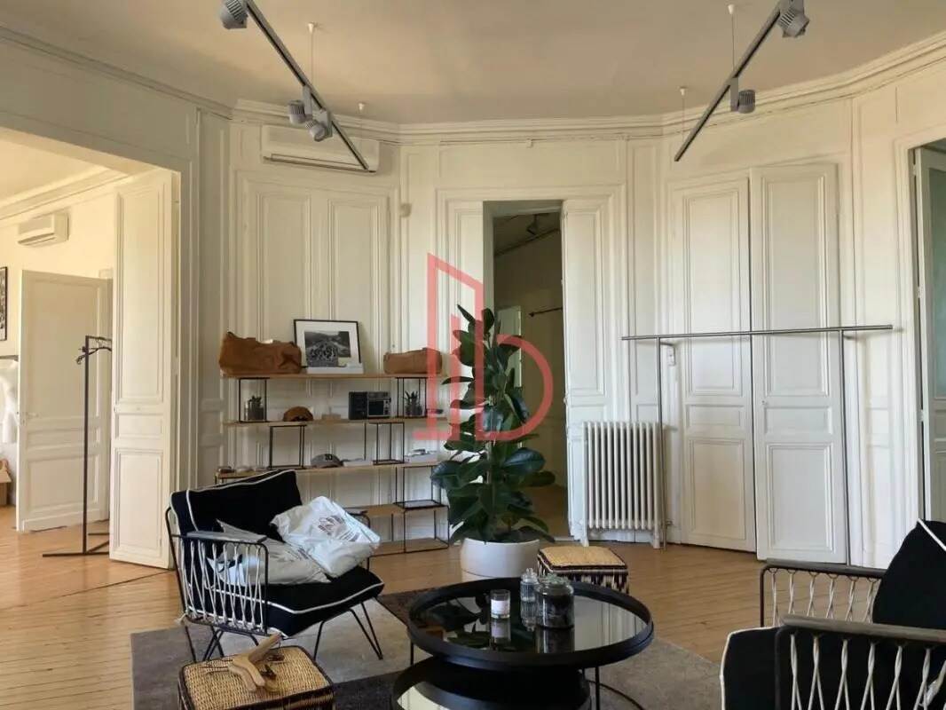 Bureau dans Bordeaux à louer Photo intérieure- Image 1 de 10