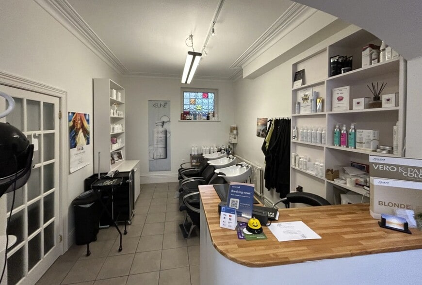 78 High St, Bristol for lease - Interior Photo - Image 3 of 4