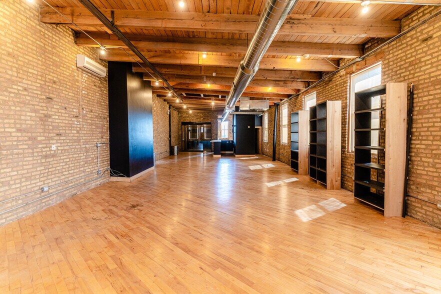 1658 N Ada St, Chicago, IL à louer - Photo du bâtiment - Image 3 de 8