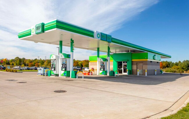 More details for 940 Evergreen Sq SW, Pine City, MN - Retail for Sale