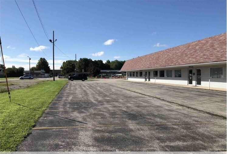 737-787 E Main St, Gas City, IN for lease Primary Photo- Image 1 of 7