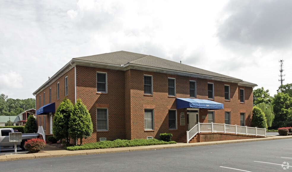 156 Strawberry Plains Rd, Williamsburg, VA à vendre - Photo du bâtiment - Image 2 de 11
