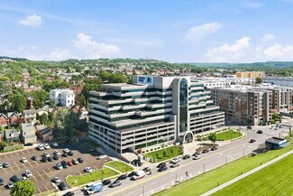 Plus de détails pour 300 Dave Cowens Dr, Newport, KY - Bureau à louer
