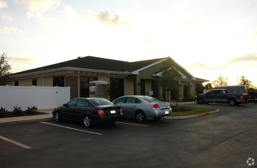 2130 SW 22nd Park, Ocala, FL à vendre - Photo du bâtiment - Image 2 de 5