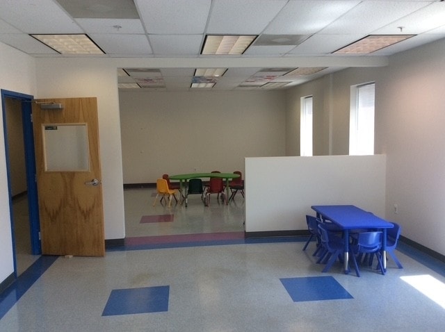 1098 Elkton Rd, Newark, DE for lease - Interior Photo - Image 3 of 11