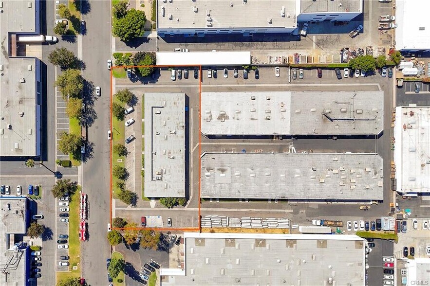 6925 Aragon Cir, Buena Park, CA à vendre - Photo du bâtiment - Image 3 de 20