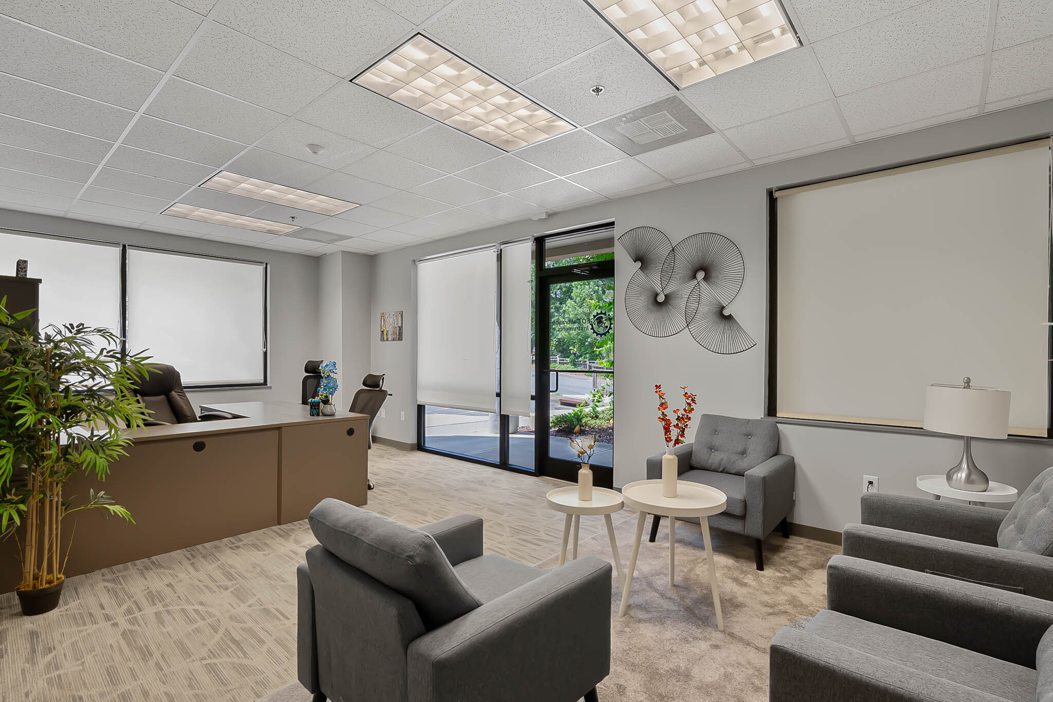 311-327 Providence Rd, Chapel Hill, NC for lease Interior Photo- Image 1 of 10