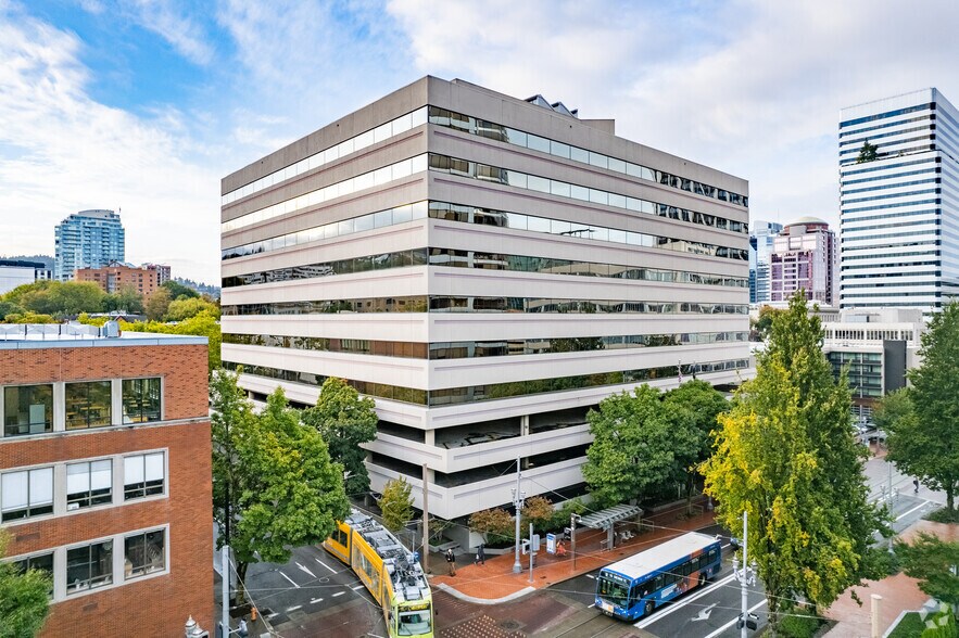 1515 SW Fifth Ave, Portland, OR à louer - Photo du bâtiment - Image 3 de 11