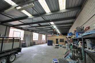 44 Winterton Rd, Clayton for lease Interior Photo- Image 2 of 3