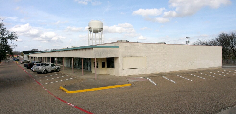 630 W Pleasant Run Rd, Lancaster, TX à louer - Photo du bâtiment - Image 2 de 10